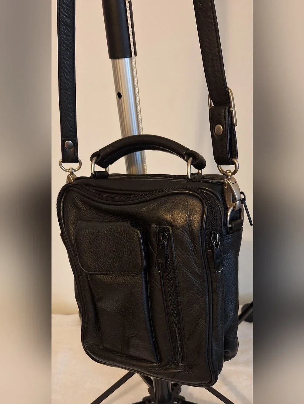 Wilsons Leather sleek men